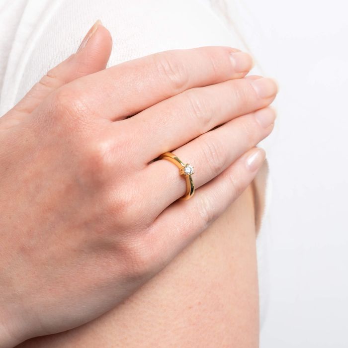 Six Claw Carat Ring