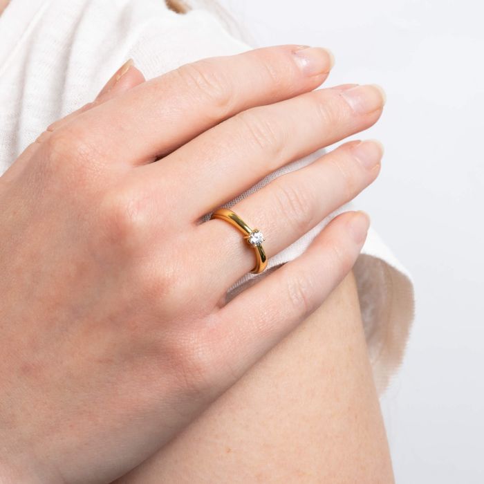 Four Claw Carat Ring