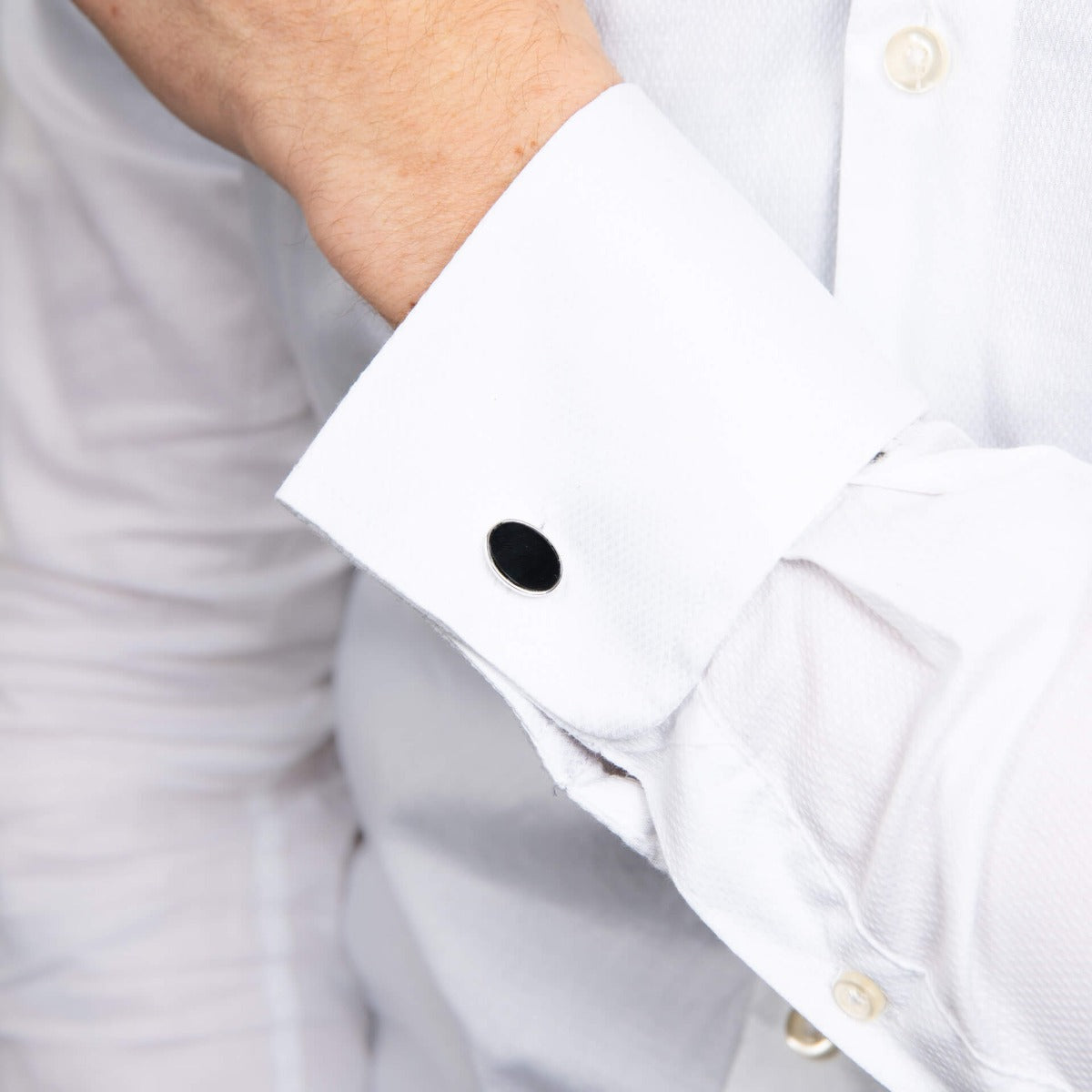 Oval Cufflinks with Onyx