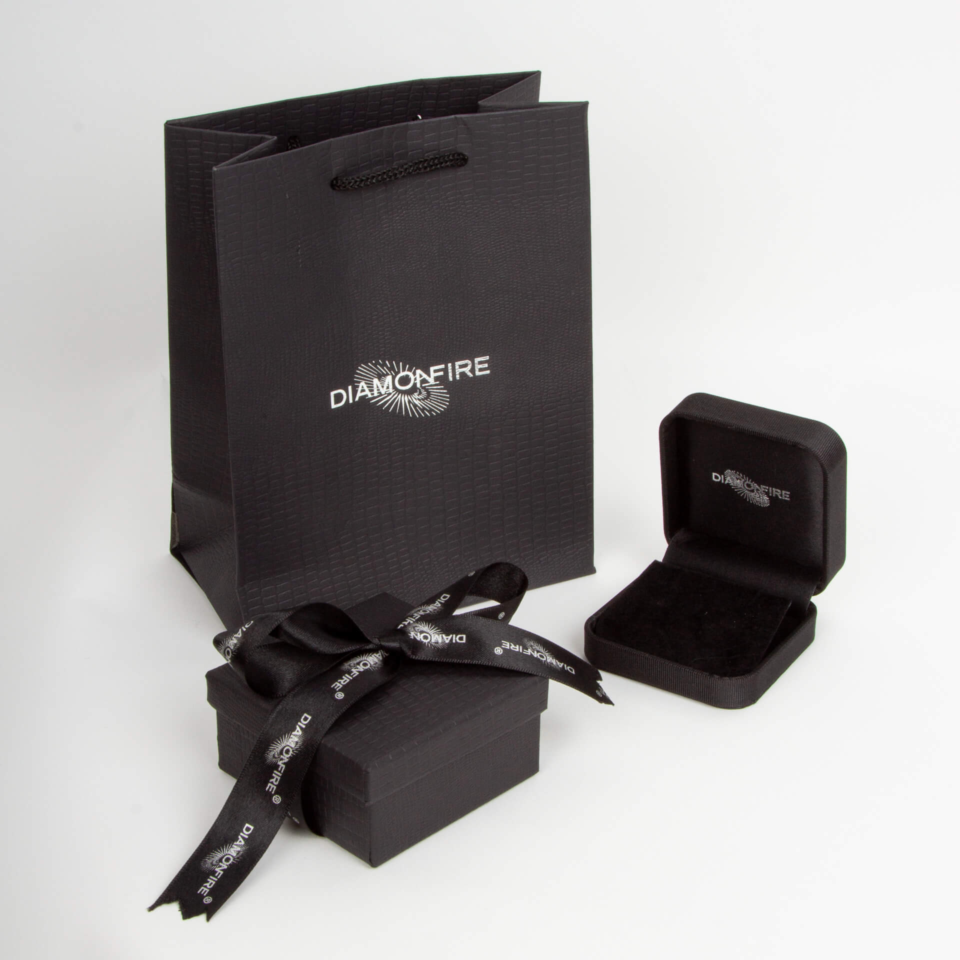 Open Halo Teardrop Pendant with Shell Pearl